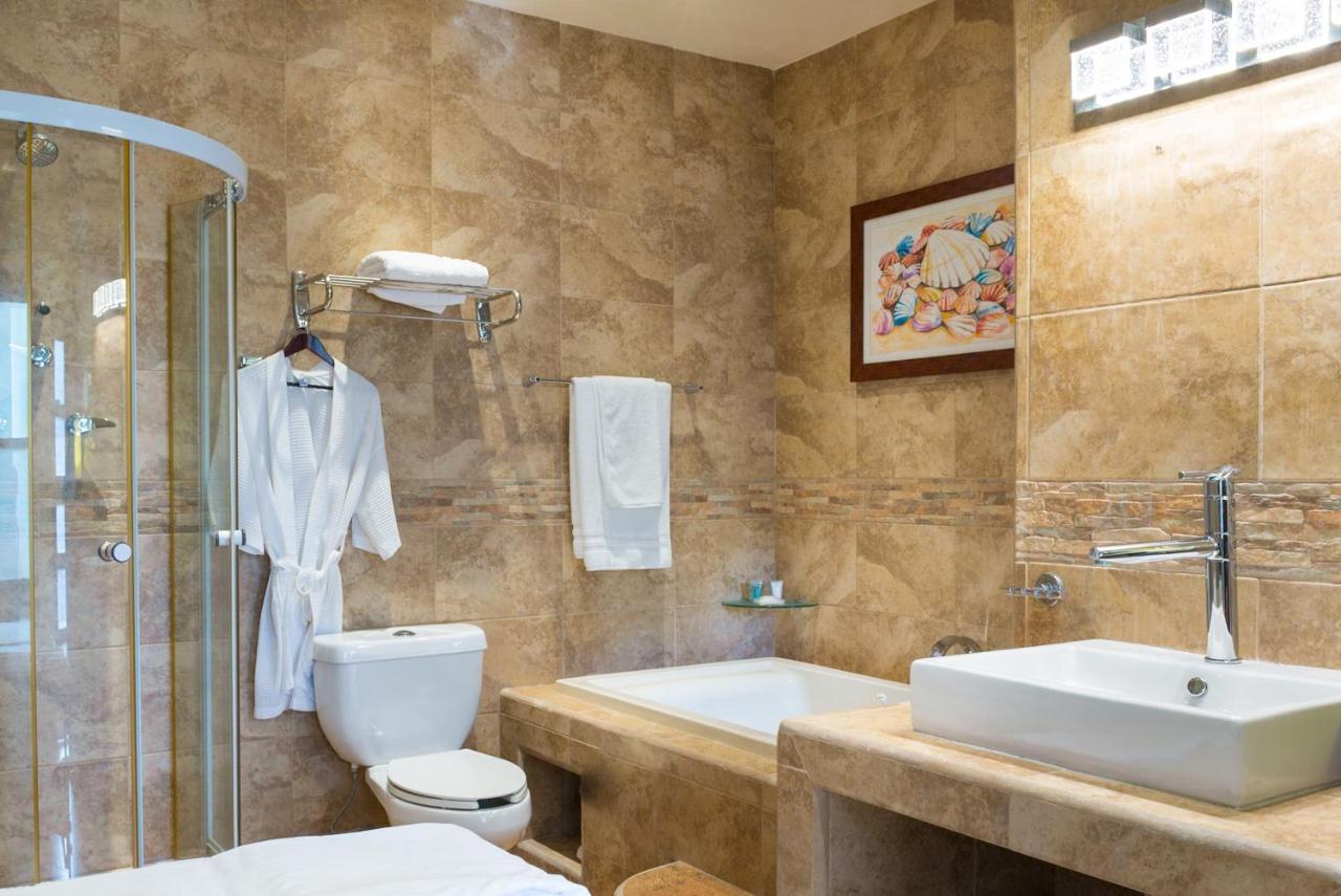 Álamos Inn Hotel con Jacuzzi y Piscina Cancún Exterior foto